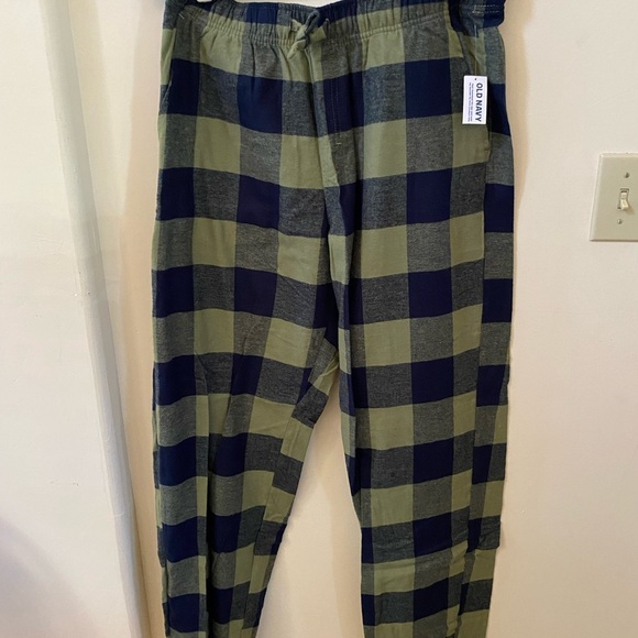 OLD NAVY MENS GINGHAM PLAID OLIVE GREEN AND BLACK FLEECE PAJAMAS SIZE L NWT - Picture 2 of 5